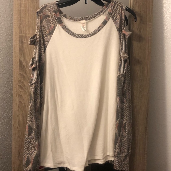 Snakeskin baseball strappy sleeve tee - Picture 1 of 4